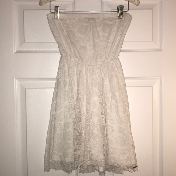 Hollister Strapless Lace Dress - Picture 1 of 4